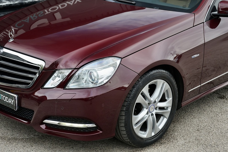 Mercedes-Benz E200 CGI Avantgarde Designo 1 Former Keeper + Designo Specification + £13k Cost Options Image 23