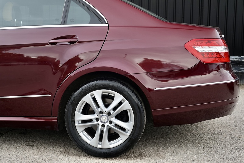 Mercedes-Benz E200 CGI Avantgarde Designo 1 Former Keeper + Designo Specification + £13k Cost Options Image 25