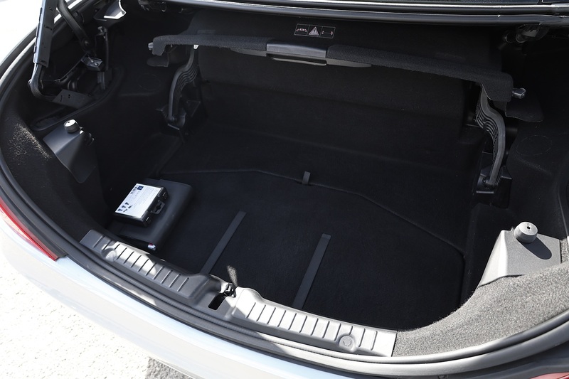 Mercedes-Benz SLK 250 CDI Pano Roof + AirScarf + Heated Seats + Just Serviced by MB Image 12
