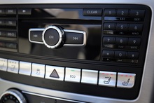 Mercedes-Benz SLK 250 CDI Pano Roof + AirScarf + Heated Seats + Just Serviced by MB - Thumb 11