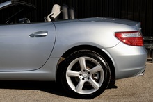 Mercedes-Benz SLK 250 CDI Pano Roof + AirScarf + Heated Seats + Just Serviced by MB - Thumb 26
