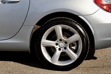 Mercedes-Benz SLK 250 CDI Pano Roof + AirScarf + Heated Seats + Just Serviced by MB - Thumb 29