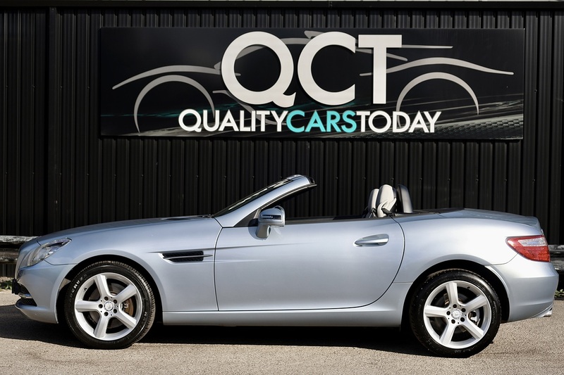Mercedes-Benz SLK 250 CDI Pano Roof + AirScarf + Heated Seats + Just Serviced by MB Image 1