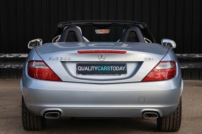 Mercedes-Benz SLK 250 CDI Pano Roof + AirScarf + Heated Seats + Just Serviced by MB Image 4
