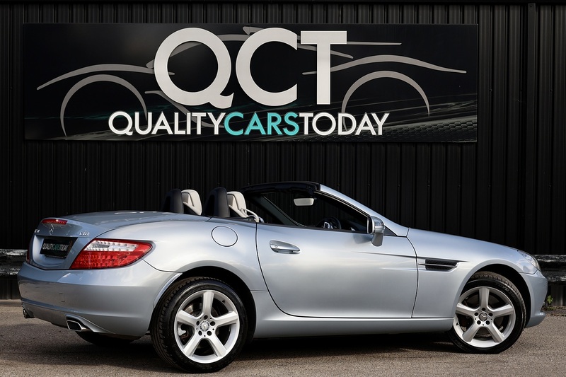 Mercedes-Benz SLK 250 CDI Pano Roof + AirScarf + Heated Seats + Just Serviced by MB Image 7