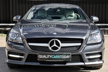 Mercedes-Benz SLK 200 AMG Sport 2 Former Keepers + 12 Services + AirScarf + Sat Nav - Thumb 3