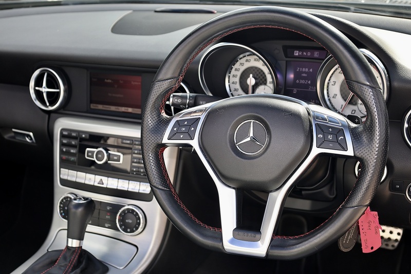 Mercedes-Benz SLK 200 AMG Sport 2 Former Keepers + 12 Services + AirScarf + Sat Nav Image 27