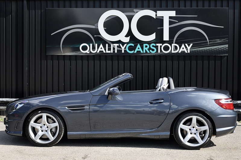 Mercedes-Benz SLK 200 AMG Sport 2 Former Keepers + 12 Services + AirScarf + Sat Nav Image 1