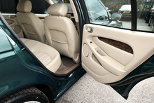 Jaguar X-Type 2.5 V6 AWD X -Type 2.5 V6 AWD 2.5 4dr Saloon Automatic Petrol - Thumb 24