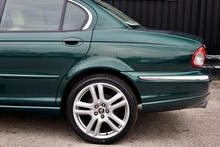 Jaguar X-Type 2.5 V6 AWD X -Type 2.5 V6 AWD 2.5 4dr Saloon Automatic Petrol - Thumb 34