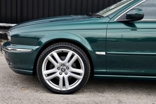 Jaguar X-Type 2.5 V6 AWD X -Type 2.5 V6 AWD 2.5 4dr Saloon Automatic Petrol - Thumb 33