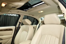 Jaguar X-Type 2.5 V6 AWD X -Type 2.5 V6 AWD 2.5 4dr Saloon Automatic Petrol - Thumb 20