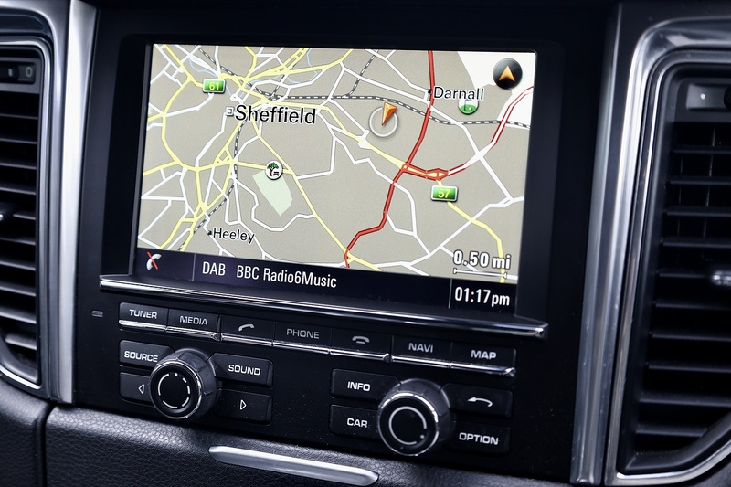 Porsche Macan S 1 Former Keeper + £12k Options Image 14