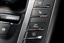 Porsche Macan S 1 Former Keeper + £12k Options - Thumb 15