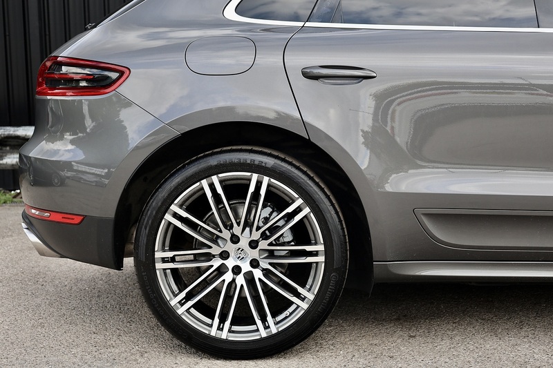 Porsche Macan S 1 Former Keeper + £12k Options Image 21