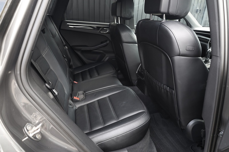 Porsche Macan S 1 Former Keeper + £12k Options Image 12