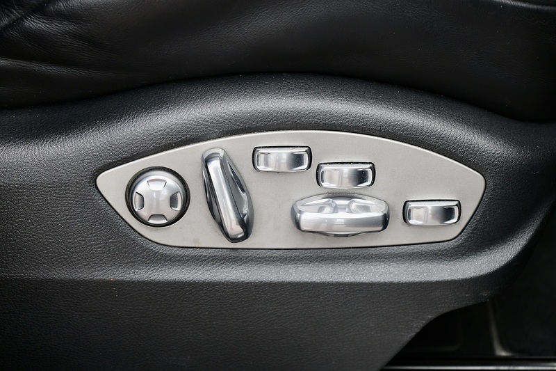 Porsche Macan S 1 Former Keeper + £12k Options Image 28