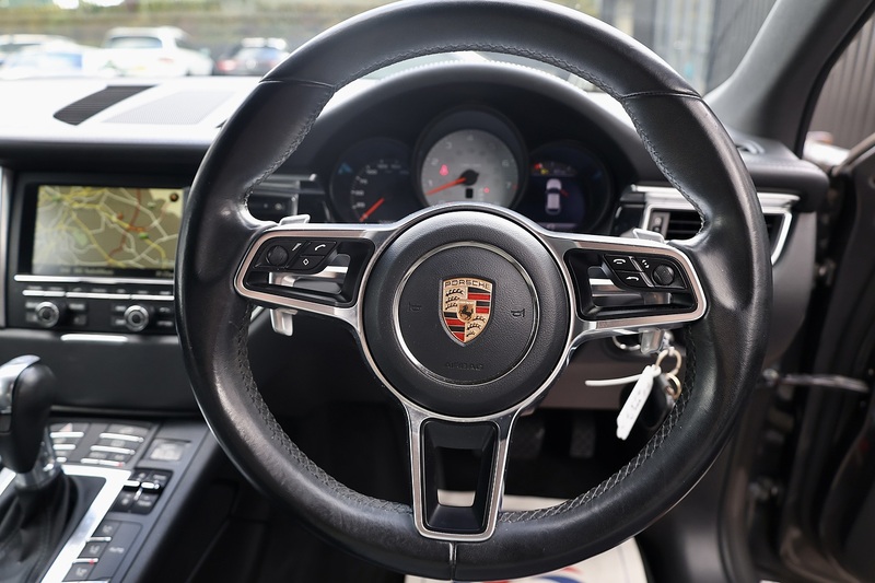 Porsche Macan S 1 Former Keeper + £12k Options Image 32
