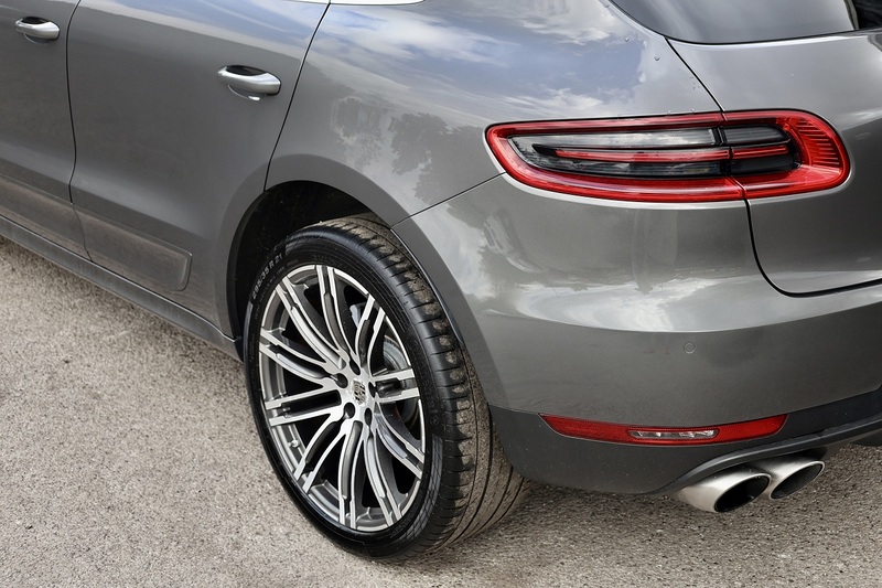 Porsche Macan S 1 Former Keeper + £12k Options Image 36