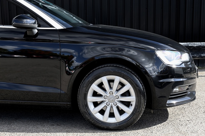 Audi A3 1.6 TDI SE Convertible 1 Former Keeper + Full History + ULEZ Compliant + £20 per year road tax Image 15