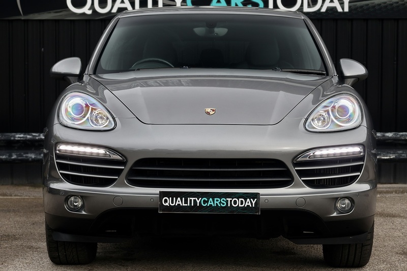 Porsche Cayenne D 2 Former Keepers + 9 Services + £9k Cost Options Image 3