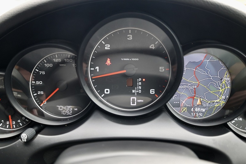 Porsche Cayenne D 2 Former Keepers + 9 Services + £9k Cost Options Image 24