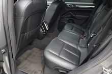 Porsche Cayenne D 2 Former Keepers + 9 Services + £9k Cost Options - Thumb 17