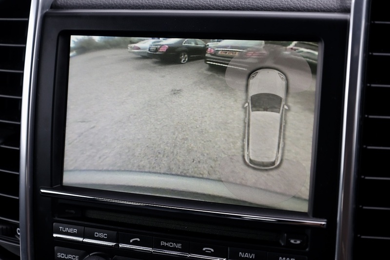 Porsche Cayenne D 2 Former Keepers + 9 Services + £9k Cost Options Image 37