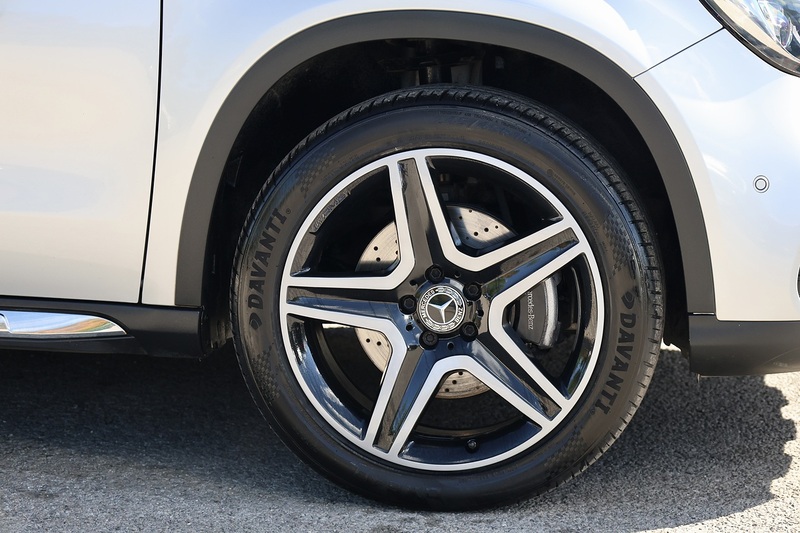 Mercedes-Benz GLA 220d AMG Line Prem+ 2 Former Keepers + Mercedes Main Dealer History + Pano Roof Image 32