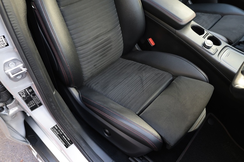 Mercedes-Benz GLA 220d AMG Line Prem+ 2 Former Keepers + Mercedes Main Dealer History + Pano Roof Image 13