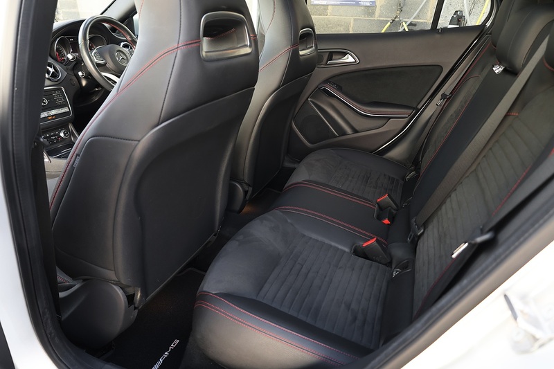 Mercedes-Benz GLA 220d AMG Line Prem+ 2 Former Keepers + Mercedes Main Dealer History + Pano Roof Image 18