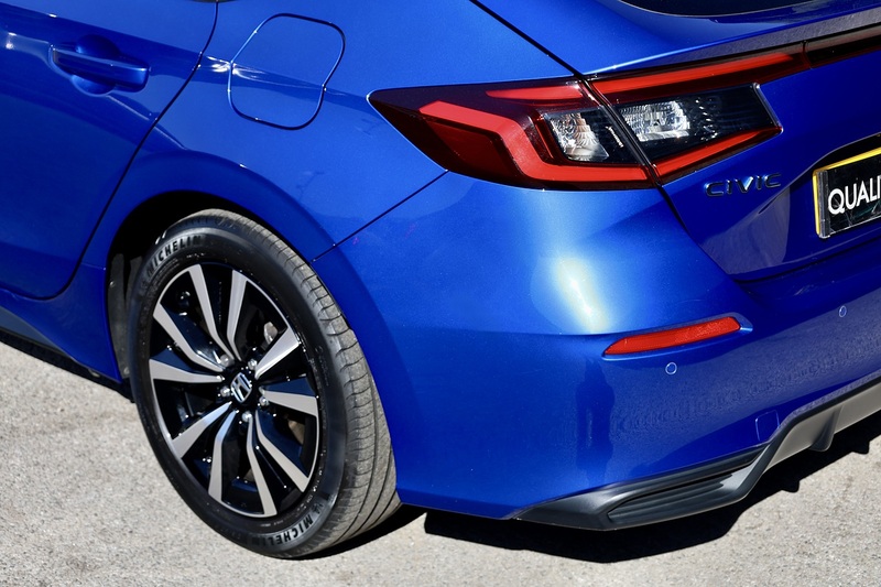Honda Civic Elegance Hybrid 1 Gentleman Owner + Full Honda History + 5 Year Service Plan + Exeptional* Image 16
