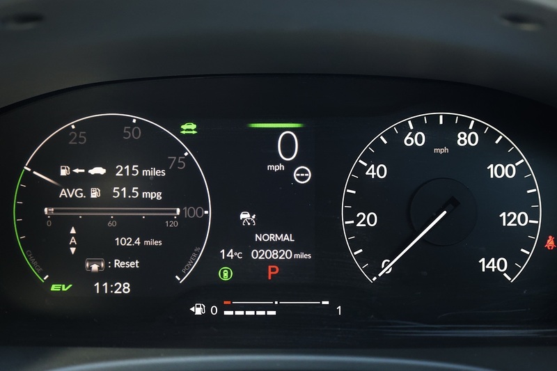 Honda Civic Elegance Hybrid 1 Gentleman Owner + Full Honda History + 5 Year Service Plan + Exeptional* Image 17