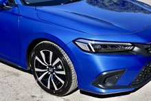 Honda Civic Elegance Hybrid 1 Gentleman Owner + Full Honda History + 5 Year Service Plan + Exeptional* - Thumb 31