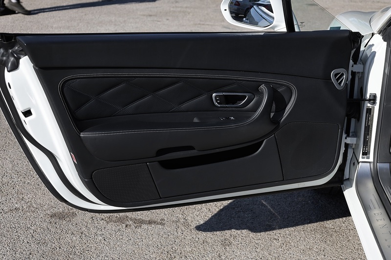 Bentley Continental GTC 6.0 W12 + Mulliner Driving Spec + Exceptional Image 20