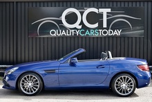 Mercedes-Benz SLC 250d AMG Line 1 Former Keeper + Pano Roof + AirScarf + Heated Seats - Thumb 1