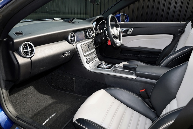 Mercedes-Benz SLC 250d AMG Line 1 Former Keeper + Pano Roof + AirScarf + Heated Seats Image 2