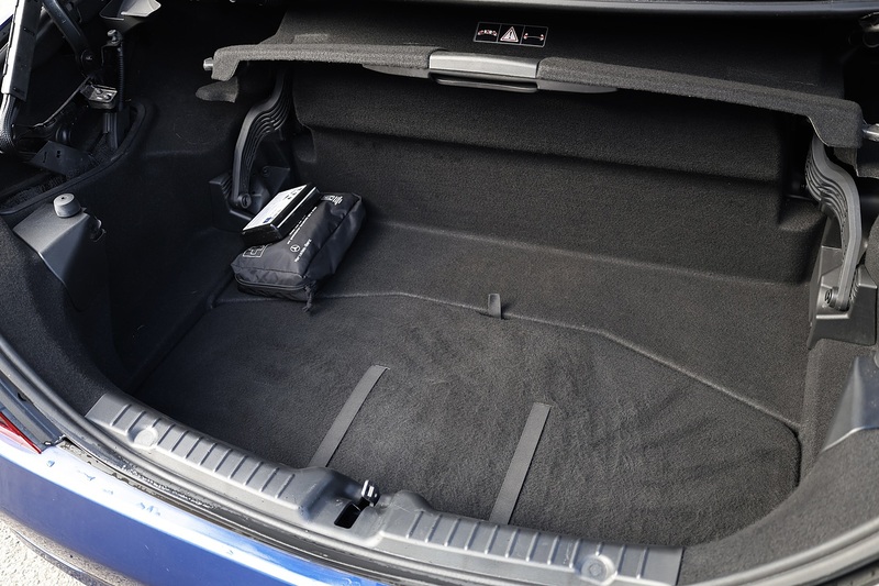 Mercedes-Benz SLC 250d AMG Line 1 Former Keeper + Pano Roof + AirScarf + Heated Seats Image 11