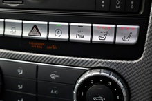 Mercedes-Benz SLC 250d AMG Line 1 Former Keeper + Pano Roof + AirScarf + Heated Seats - Thumb 15