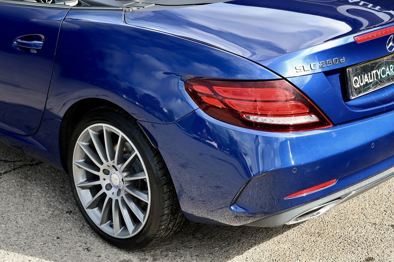 Mercedes-Benz SLC 250d AMG Line 1 Former Keeper + Pano Roof + AirScarf + Heated Seats Image 30