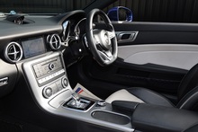 Mercedes-Benz SLC 250d AMG Line 1 Former Keeper + Pano Roof + AirScarf + Heated Seats - Thumb 10