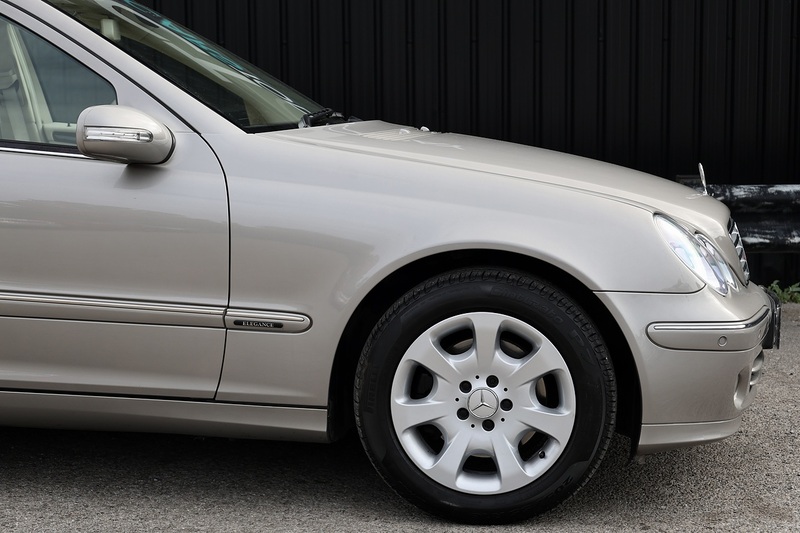 Mercedes-Benz C280 Elegance SE 1 Owner + Full Service History + Exceptional Image 23