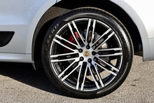 Porsche Macan Turbo 1 Owner + Full Porsche Main Dealer History + £13,800 Cost Options - Thumb 26