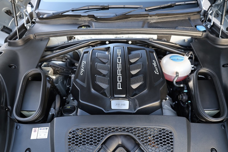 Porsche Macan Turbo 1 Owner + Full Porsche Main Dealer History + £13,800 Cost Options Image 43