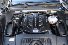 Porsche Macan Turbo 1 Owner + Full Porsche Main Dealer History + £13,800 Cost Options - Thumb 43