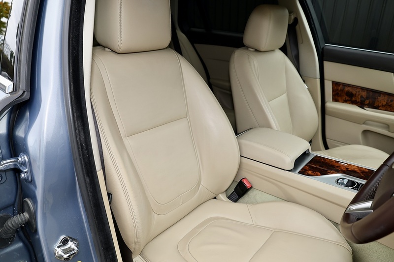 Jaguar XF Sportbrake Premium Luxury 2 Former Keepers + Cambelt Changed 2024 + Rare Spec Image 26