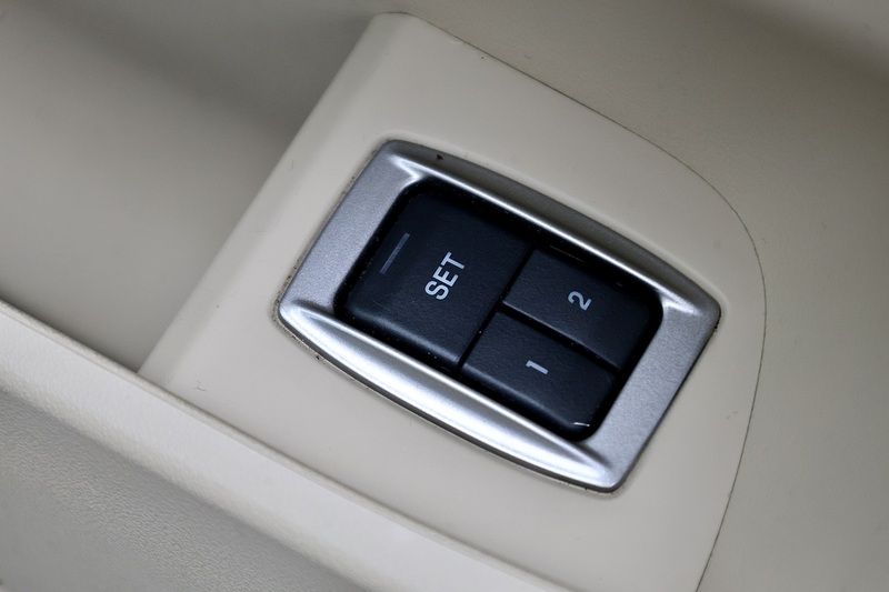 Jaguar XF Sportbrake Premium Luxury 2 Former Keepers + Cambelt Changed 2024 + Rare Spec Image 29