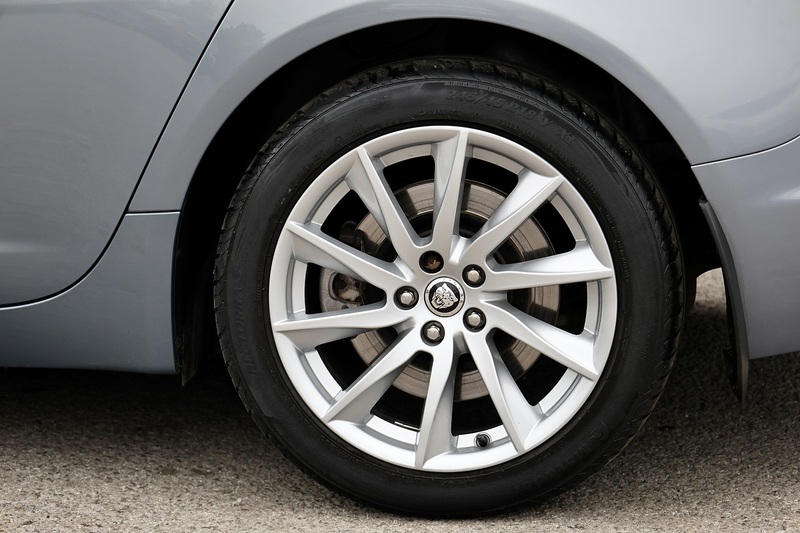 Jaguar XF Sportbrake Premium Luxury 2 Former Keepers + Cambelt Changed 2024 + Rare Spec Image 33