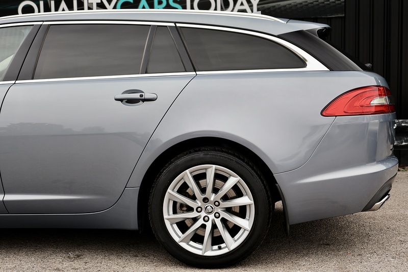 Jaguar XF Sportbrake Premium Luxury 2 Former Keepers + Cambelt Changed 2024 + Rare Spec Image 34