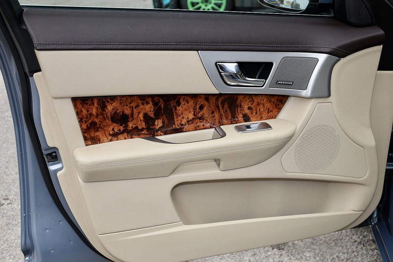 Jaguar XF Sportbrake Premium Luxury 2 Former Keepers + Cambelt Changed 2024 + Rare Spec Image 42